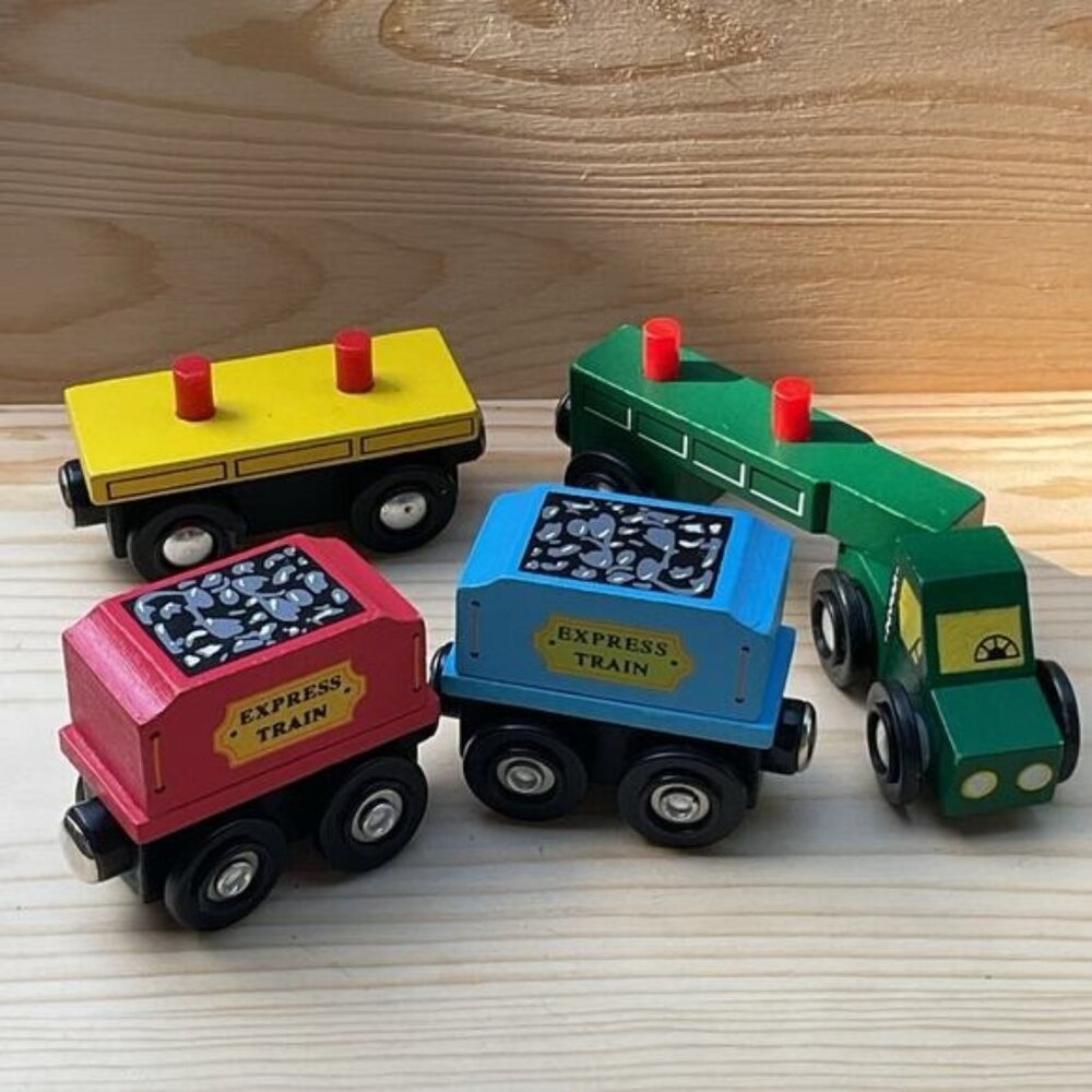 Melissa & Doug Magnetic Wooden Express Freight Cars Train Vehicles Mixed Lot